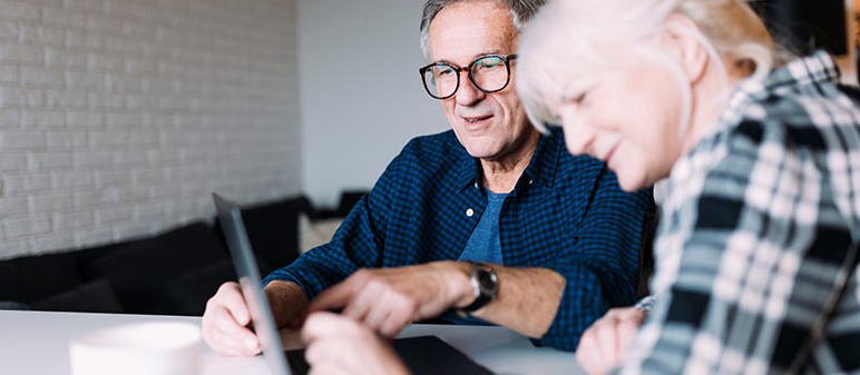 Een computercursus volgen bij Senior-Live.